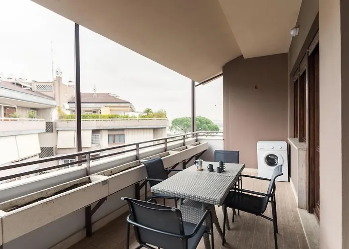 Fleming 58 By Hili * Rome